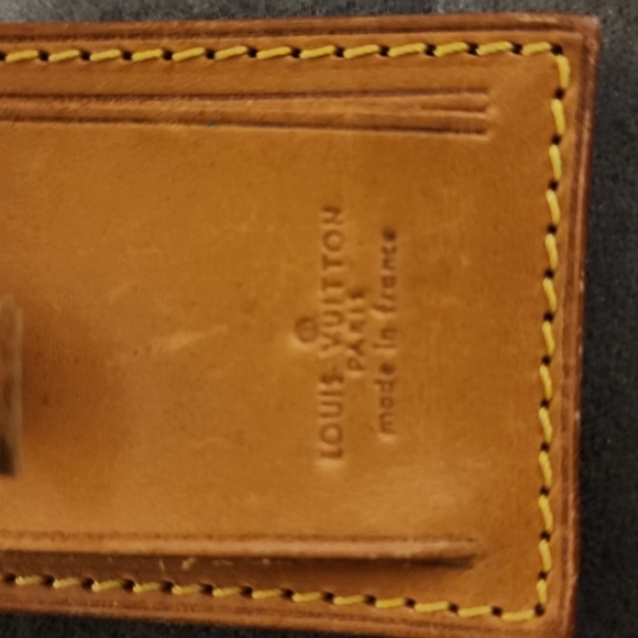 Louis Vuitton Vachetta Leather Luggage Tag and Poignet Set - Authentic - Picture 7 of 9